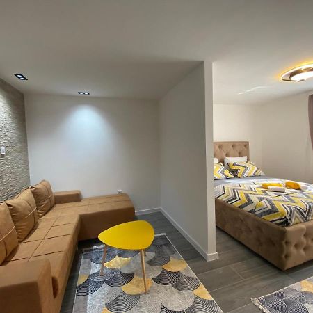 Vucinic Studio Apartment Cetinje Dış mekan fotoğraf